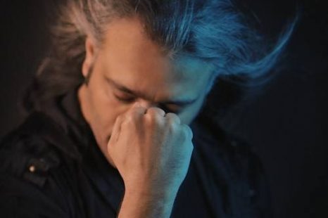 دانلود آهنگ جدید محسن یاحقی تا دنیا دنیاست